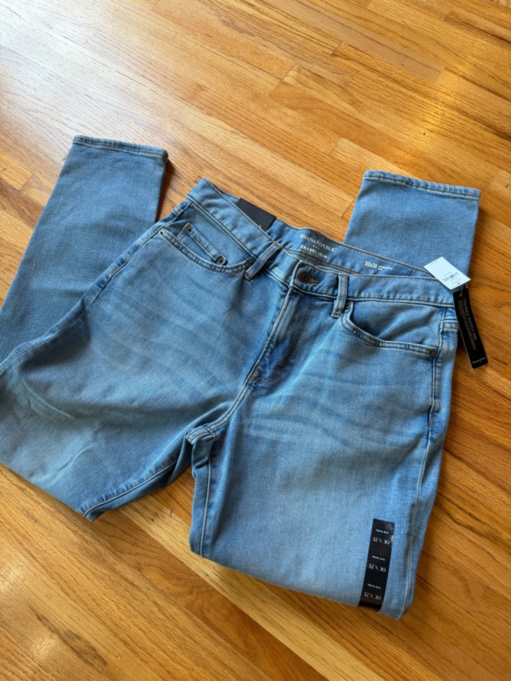 Men's Blue Denim Jeans NWT